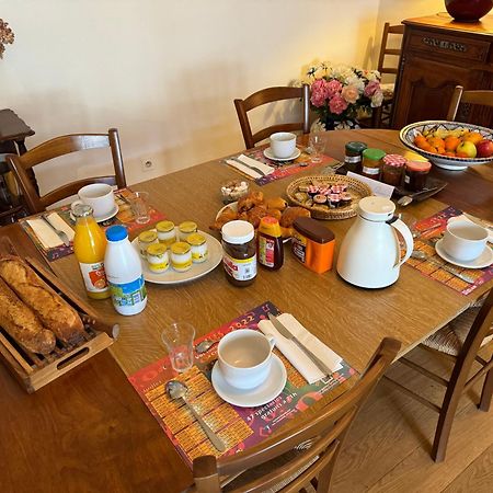 Les Crepinieres Bed & Breakfast Chartres Exterior photo